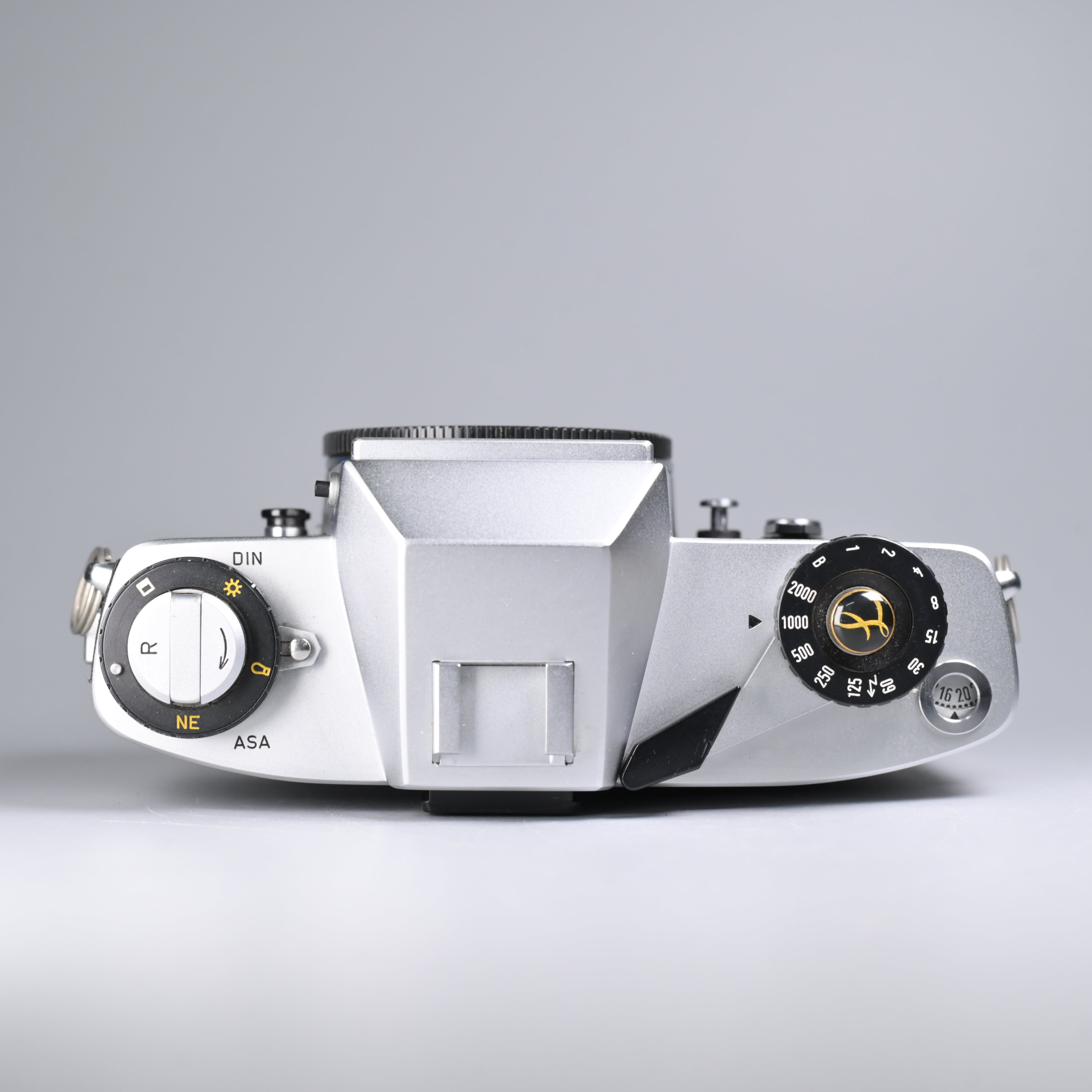 Leica Leicaflex SL Body Only. – SHOWA