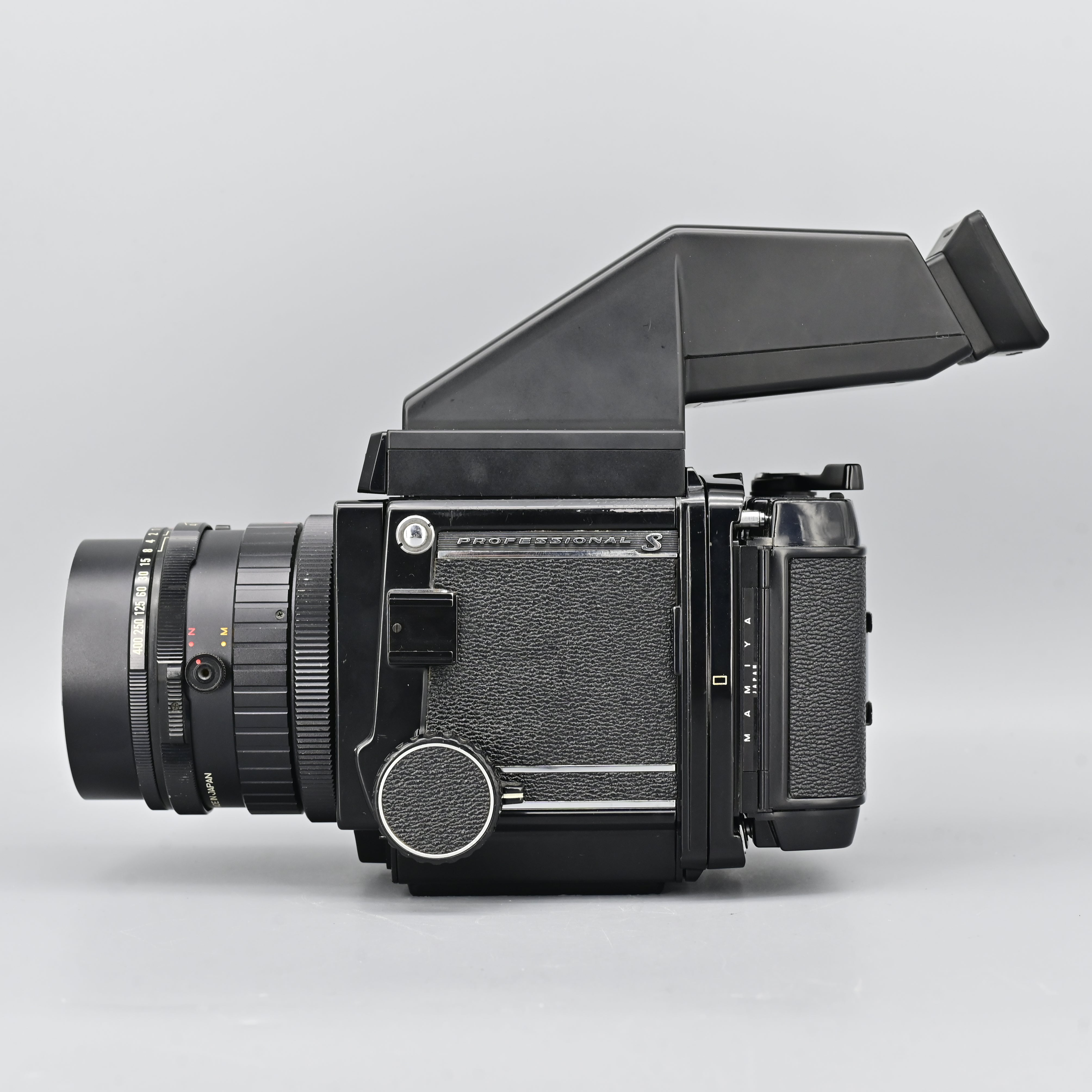 Mamiya RB67 Pro S + Prism Finder + Sekor C 150mm F4 Lens – SHOWA