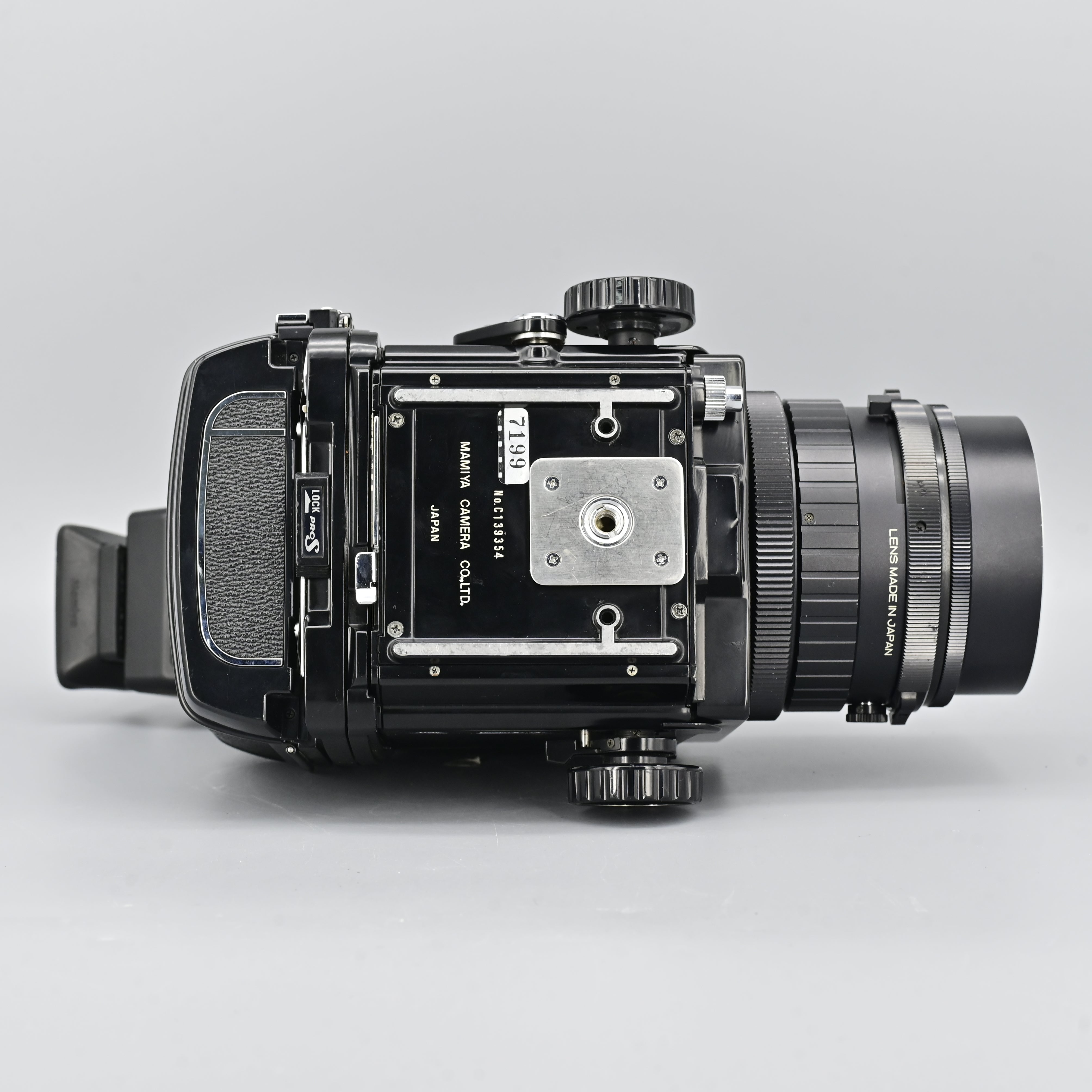 フィルムカメラ Mamiya RB67 Pro + Sekor 127mm 150mm Mamiya RB67 Pro S + Prism Finder + Sekor C 150mm F4 Lens – SHOWA